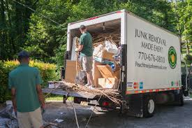 Best Yard Waste Removal  in Hawarden, IA